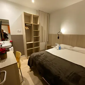 https://hostal-conde-guell.catalonia-hotels.com